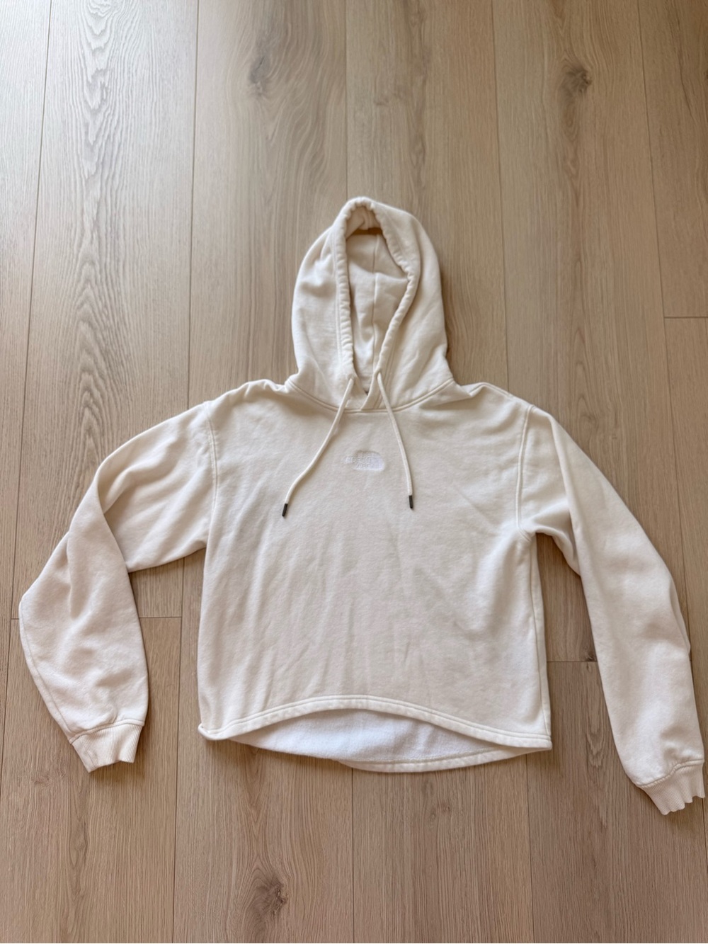 The North Face Cream Hooded Pullover hoodie women’s sweater athletic medium